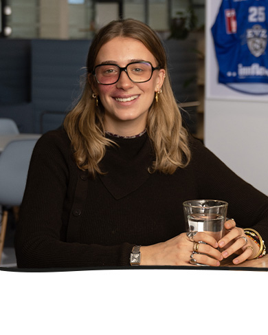 Porträt von Carolina Storz, Lernende Mediamatikerin EFZ der Innflow AG