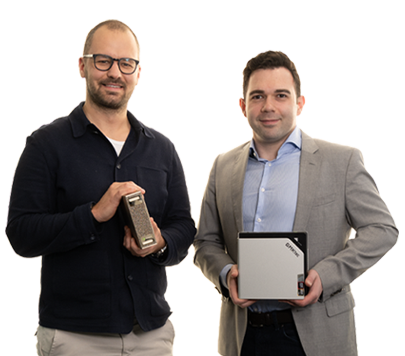 Porträtbild von Autoren Nicola Remund und Ralf Balayan - Experten für KI